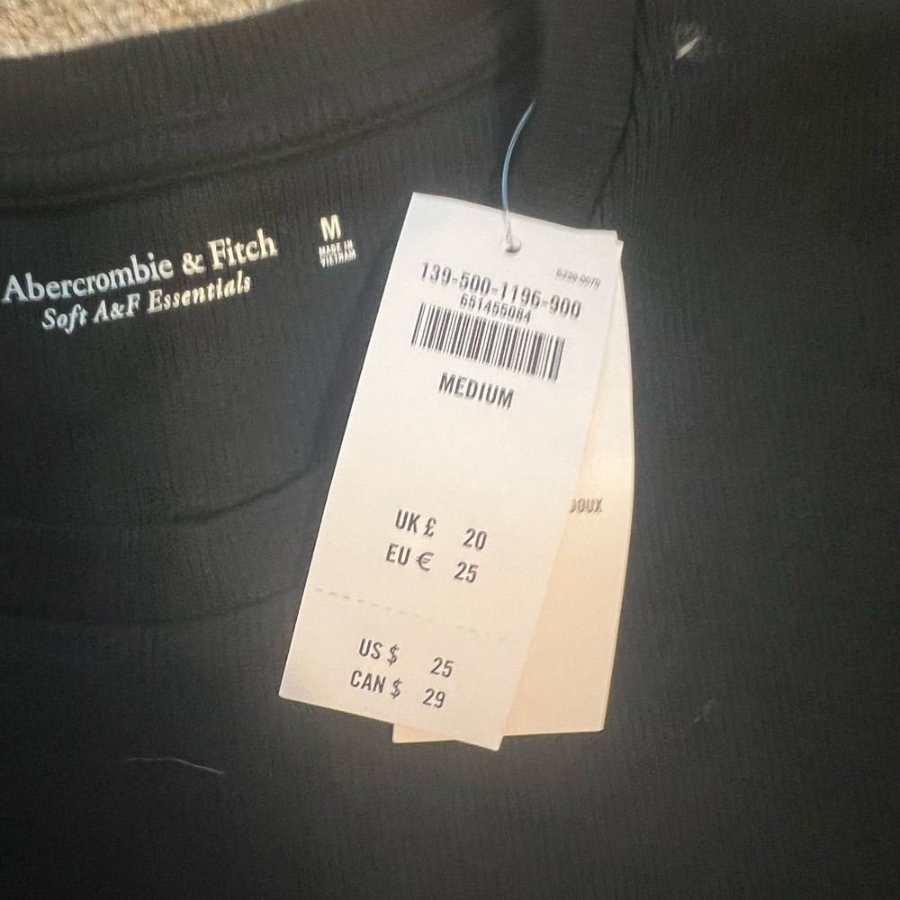 Abercrombie crop tops - Picture 4 of 6